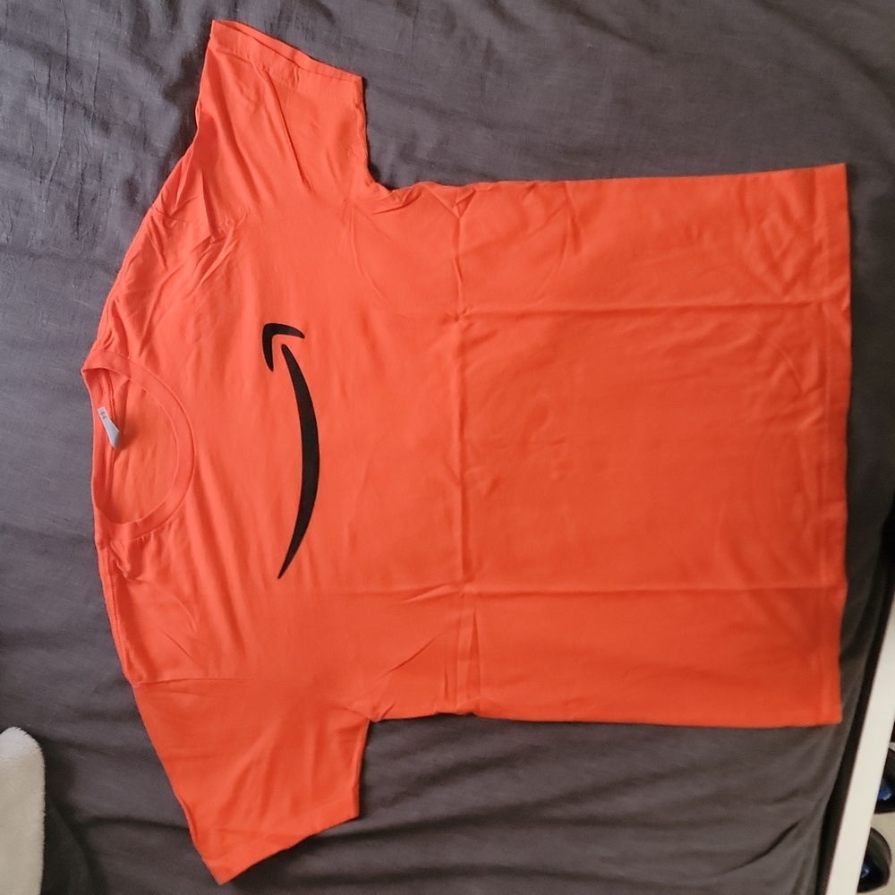 Amazon T shirt